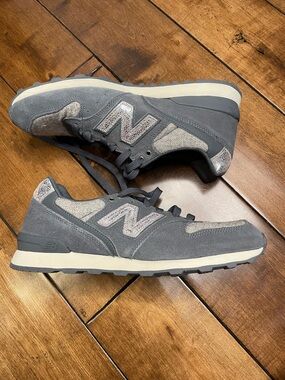 New Balance Women’s Grey Suede and Textile Sneakers